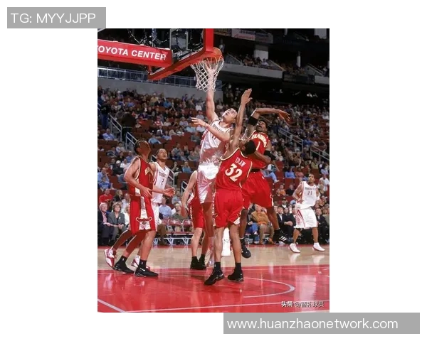 姚明街头篮球赛激情四溢球迷齐聚见证传奇巨星的风采与魅力